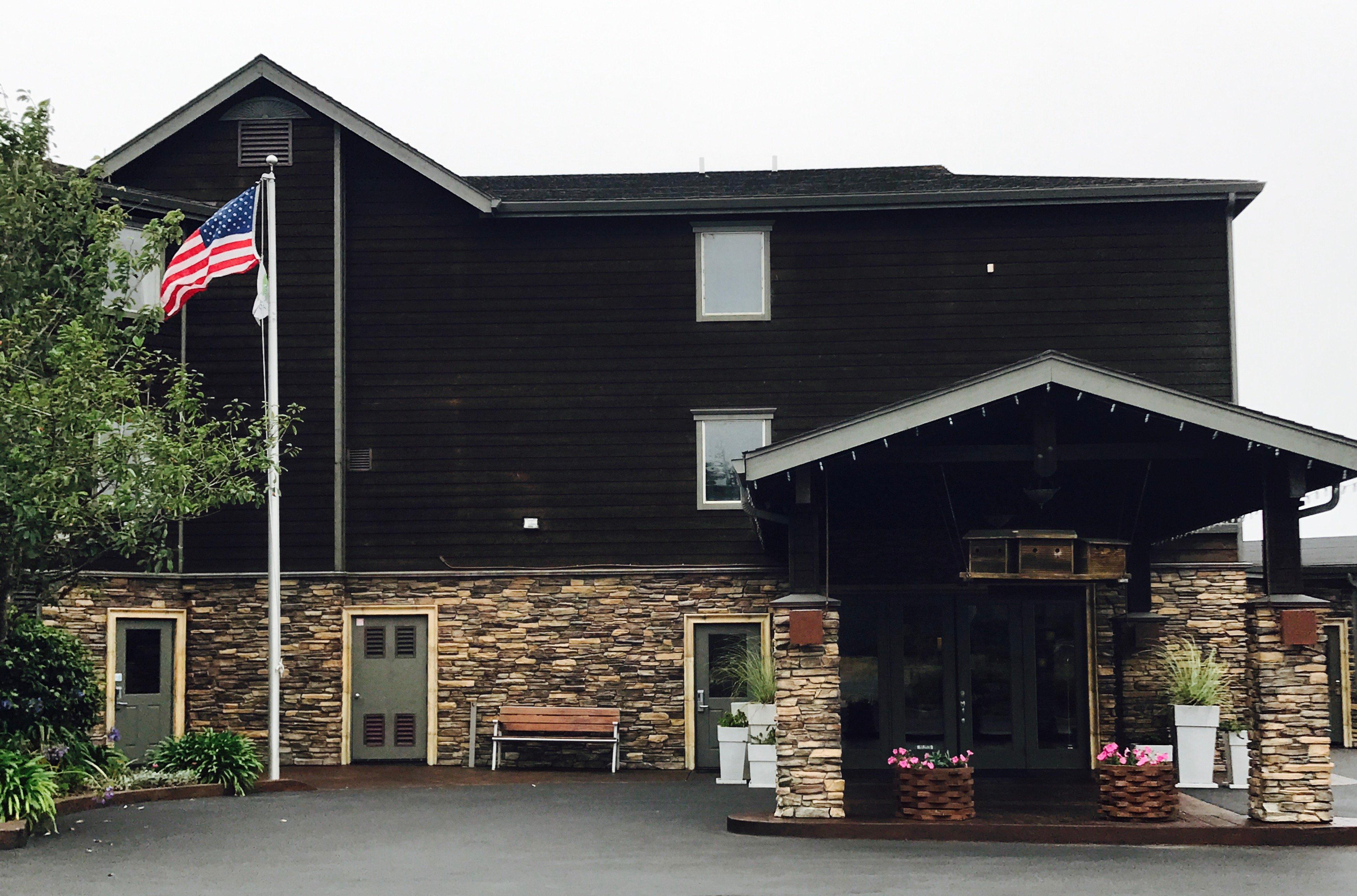 Holiday Inn Express Fort Bragg By Ihg Exteriör bild