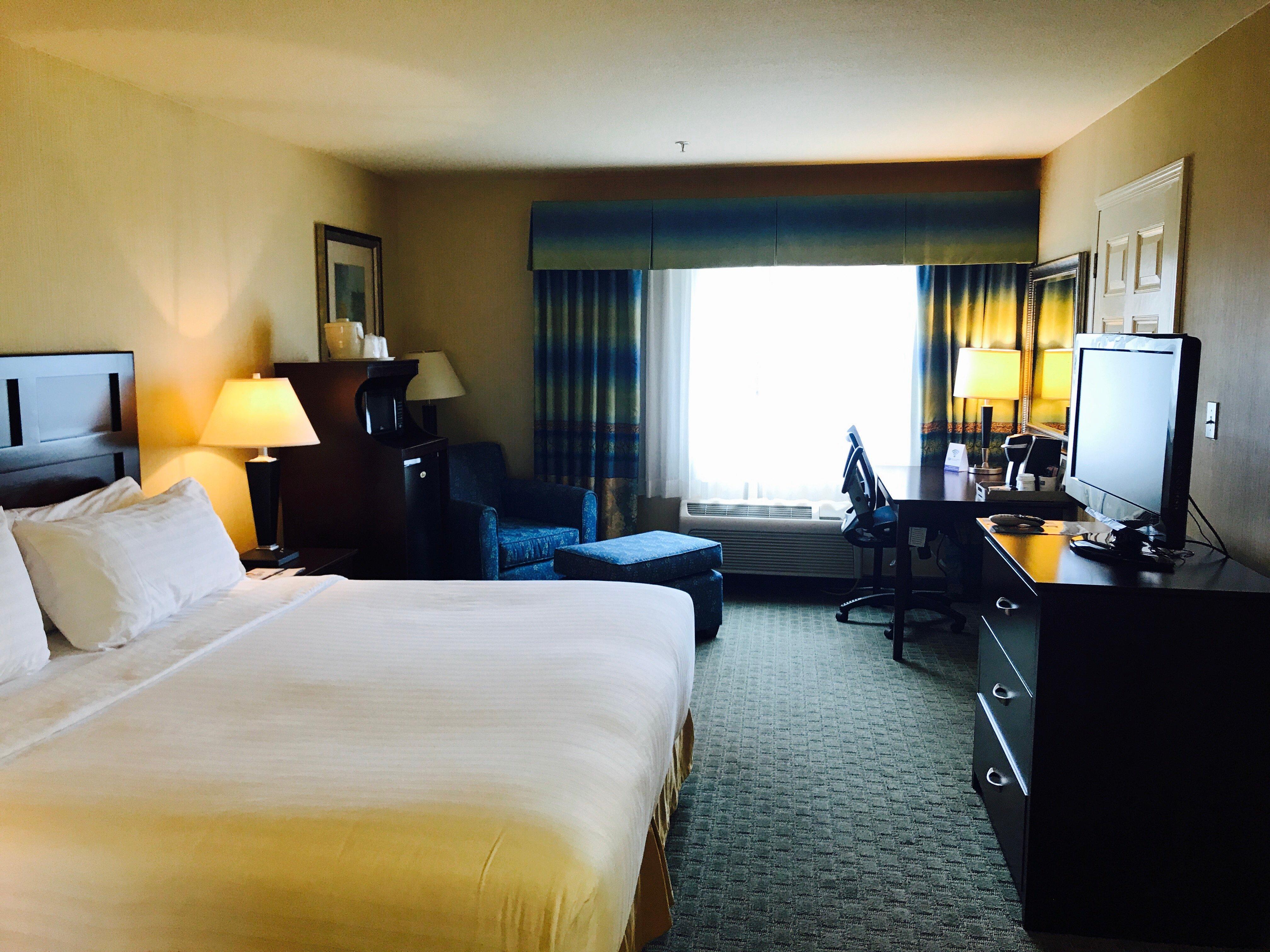 Holiday Inn Express Fort Bragg By Ihg Exteriör bild