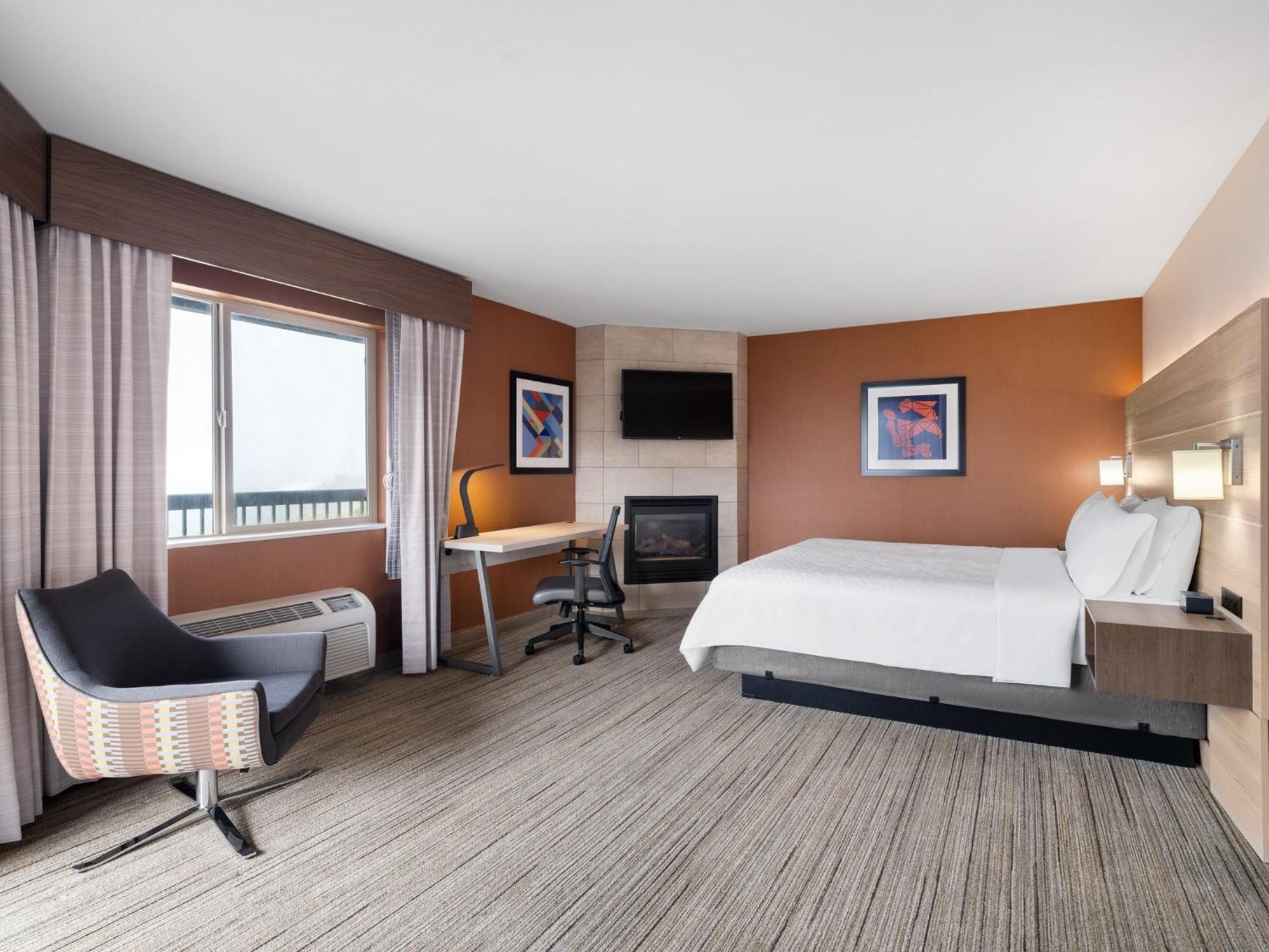 Holiday Inn Express Fort Bragg By Ihg Exteriör bild