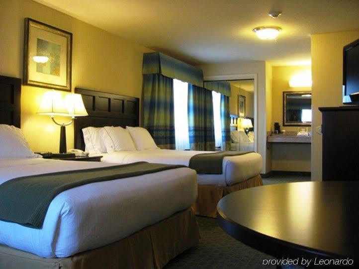 Holiday Inn Express Fort Bragg By Ihg Exteriör bild